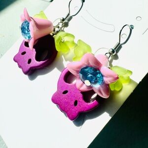 Sugar Skulls Day of the Dead Earrings - NWT Colorful Skull Flower